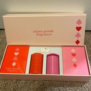 Ariana Grande Fragrance Poker set